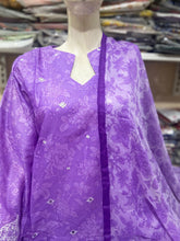 Baroque Chicken Kari Collection - A Blend of Tradition and Elegance